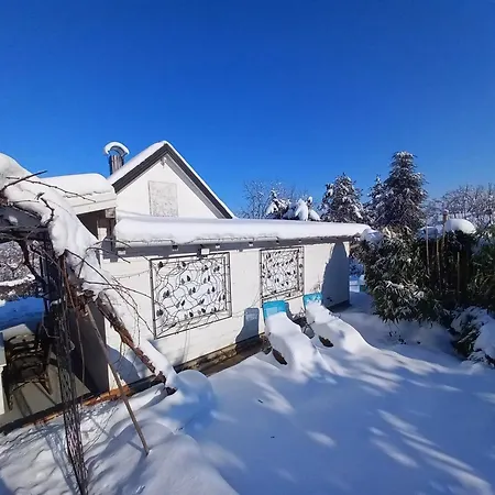 Casa Quattro Stagioni Fruska Gora דירה